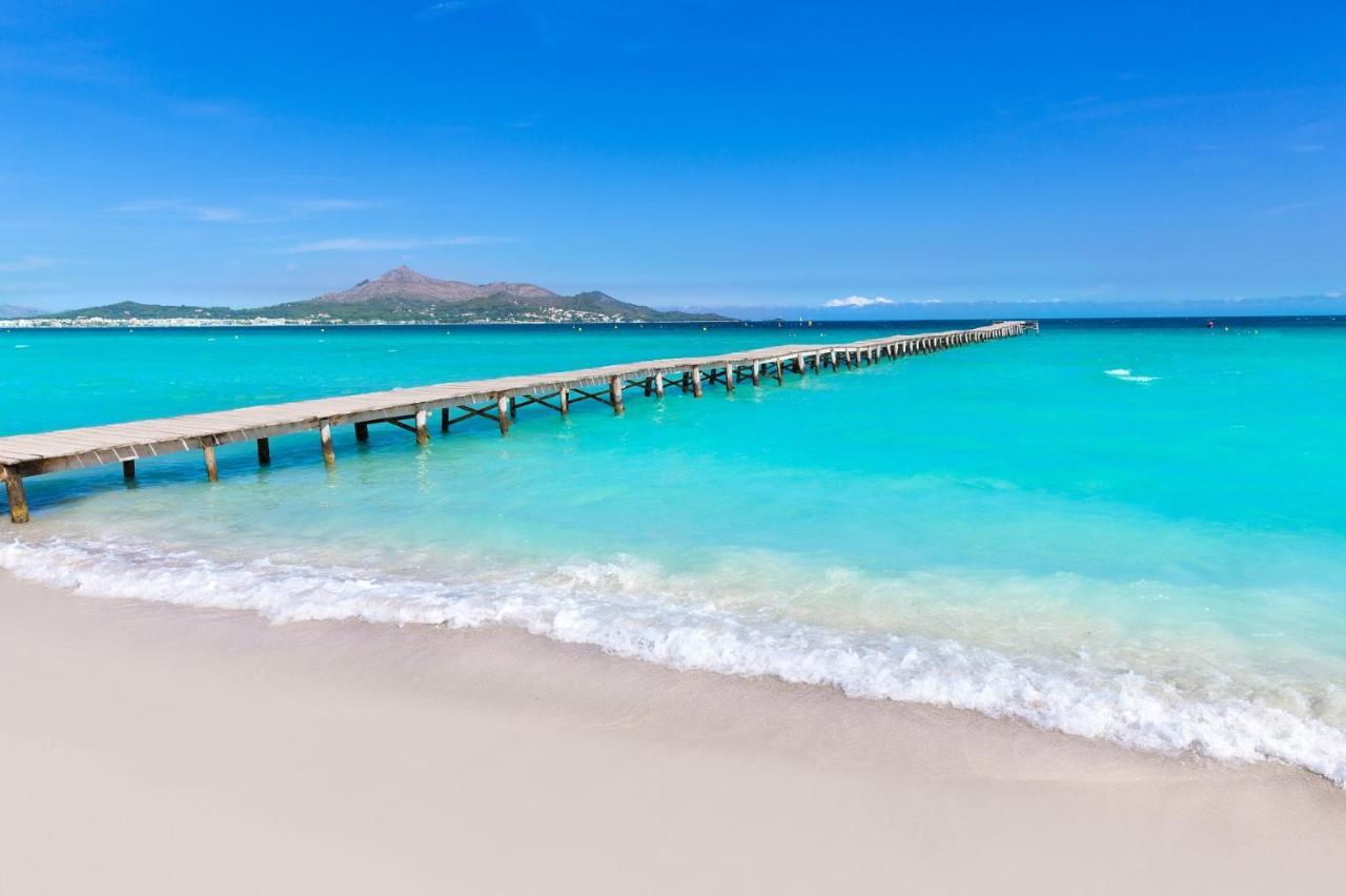 Beachfront Villa Socias Playa By Sealand Villas Плая де Муро Екстериор снимка